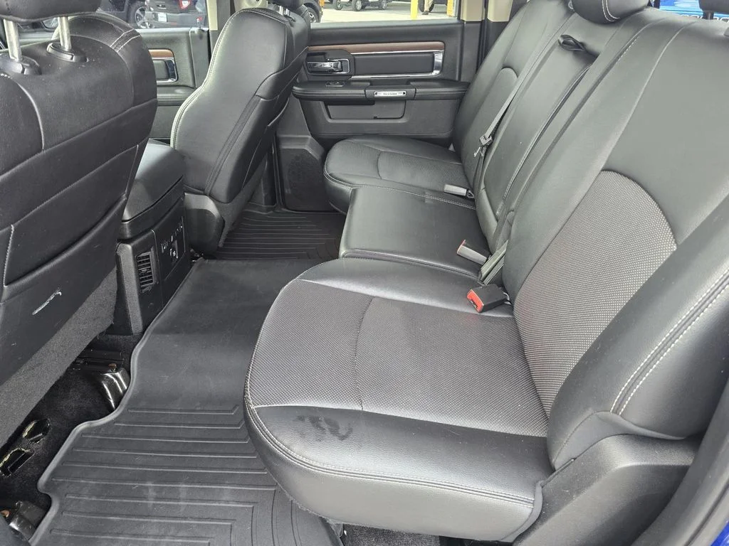 Used 2017 Blue Streak Pearlcoat Ram Laramie image 10