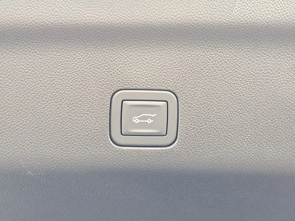 2026 Chevrolet Suburban High Country - Photo 29