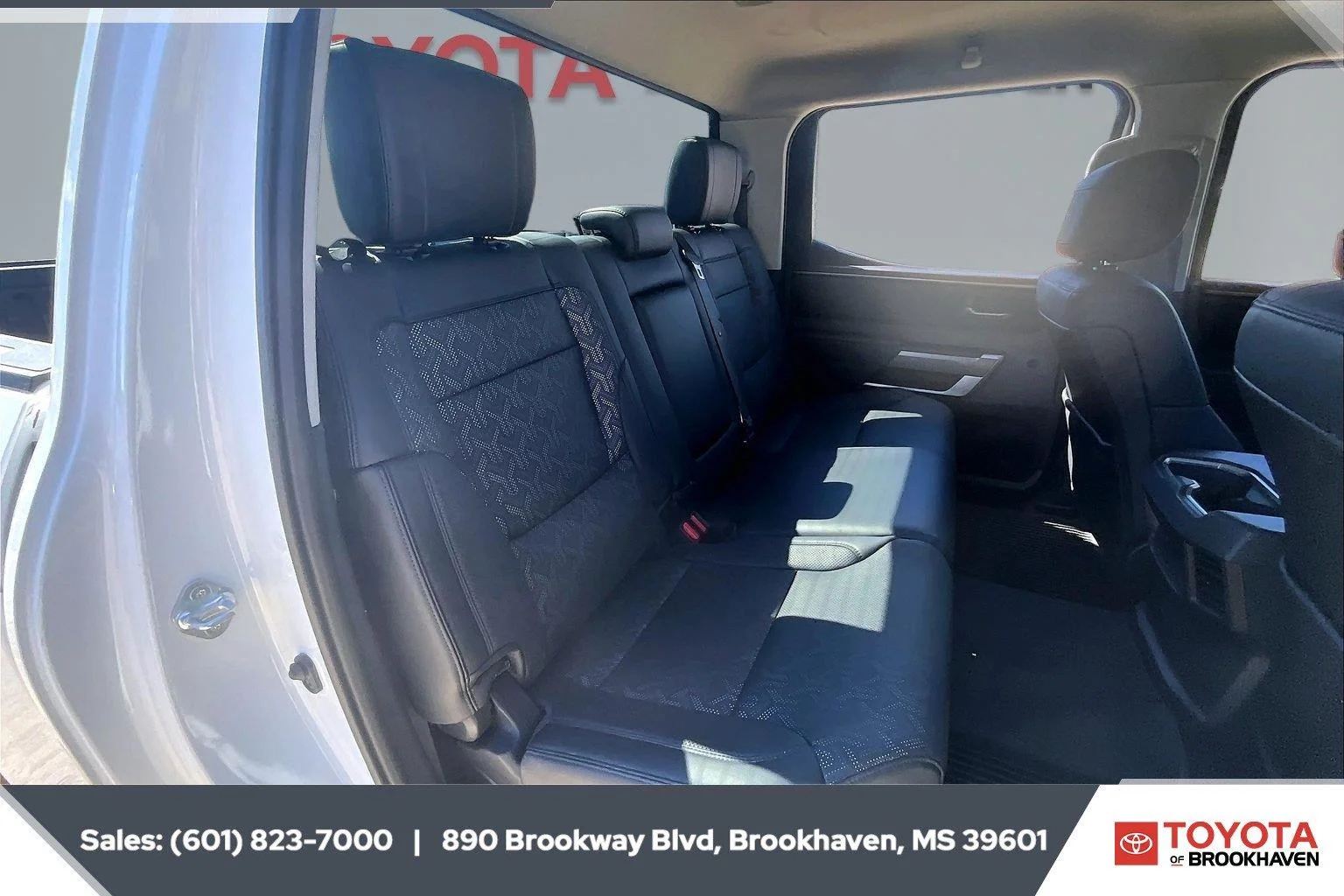 Used 2023 Ice Cap Toyota SR5 image 20
