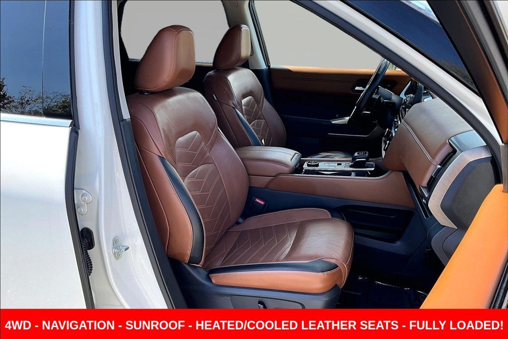 Used 2022 White Nissan Platinum image 36