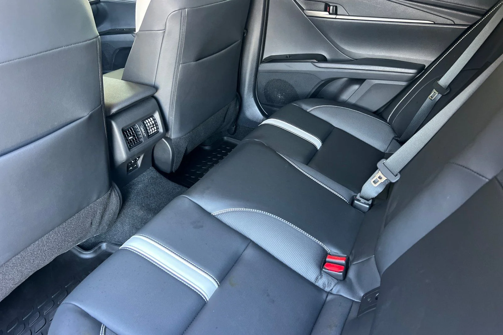 Used 2026  Toyota SE image 12