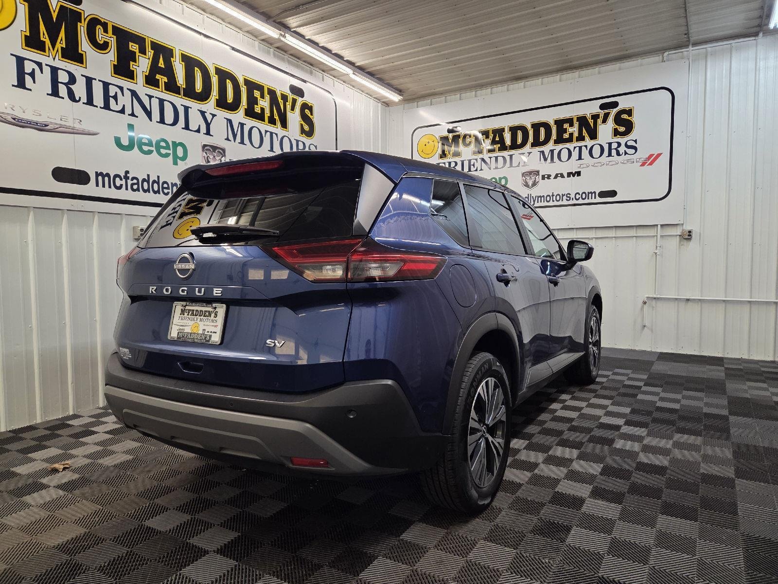 Used 2023 Caspian Blue Metallic Nissan SV image 3