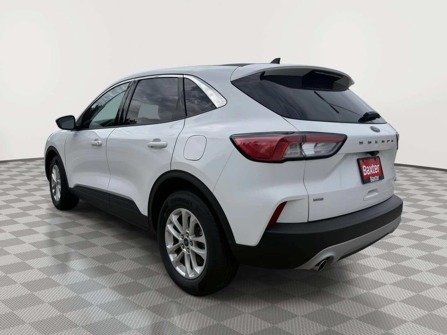 Certified Used 2022 Oxford White Ford SE Hybrid image 5