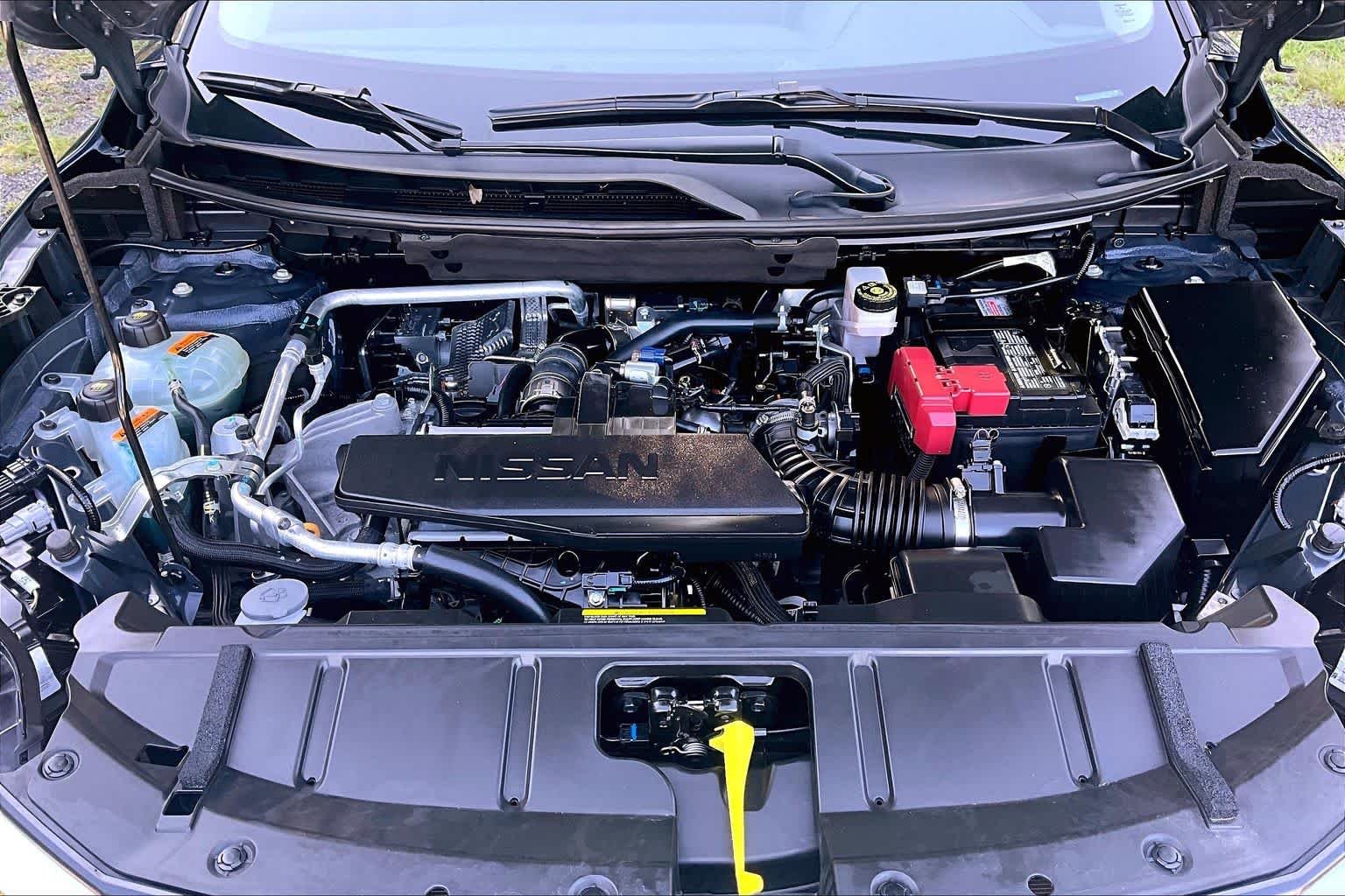 Used 2026 Deep Ocean Blue Pearl Nissan SL image 32