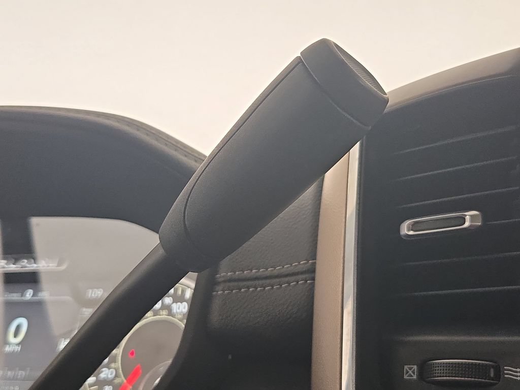 Used 2024  Ram Laramie image 22