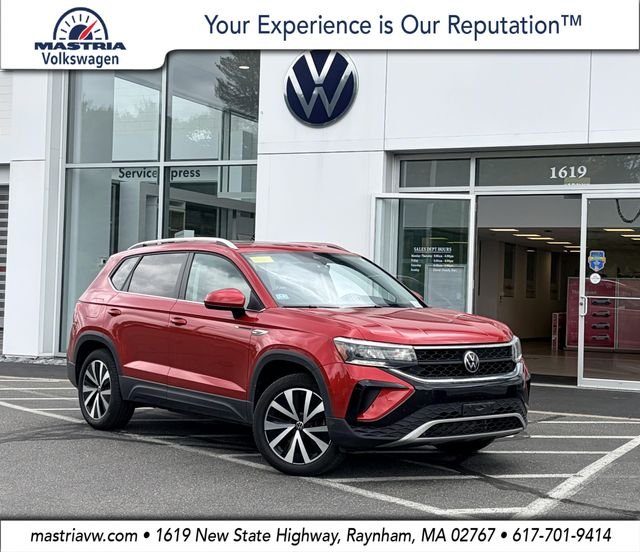 2022 Volkswagen Taos 1.5T SE 4Motion's photo