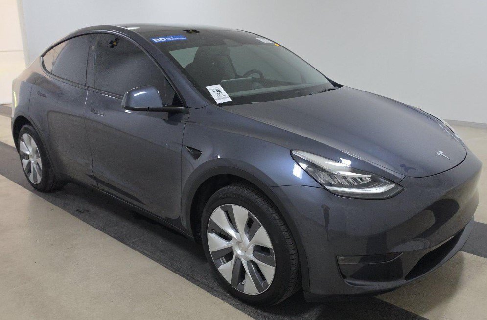 Used 2023 Tesla Model Y Long Range with VIN 7SAYGDEE8PA145826 for sale in Naples, FL