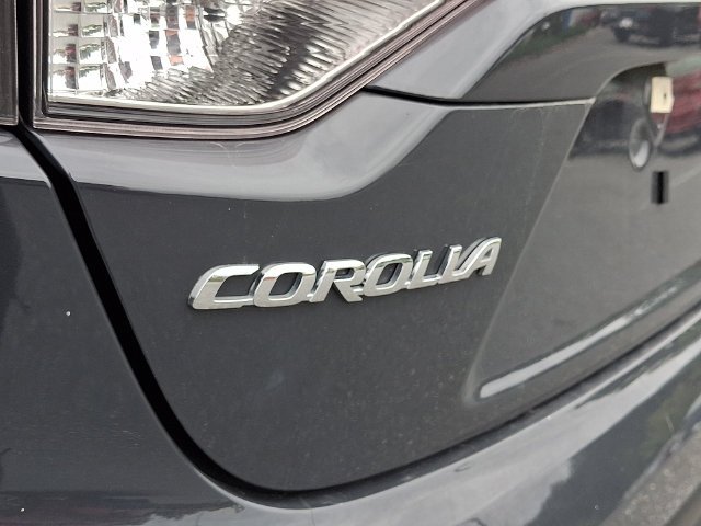 Used 2025 Gray Toyota LE image 28