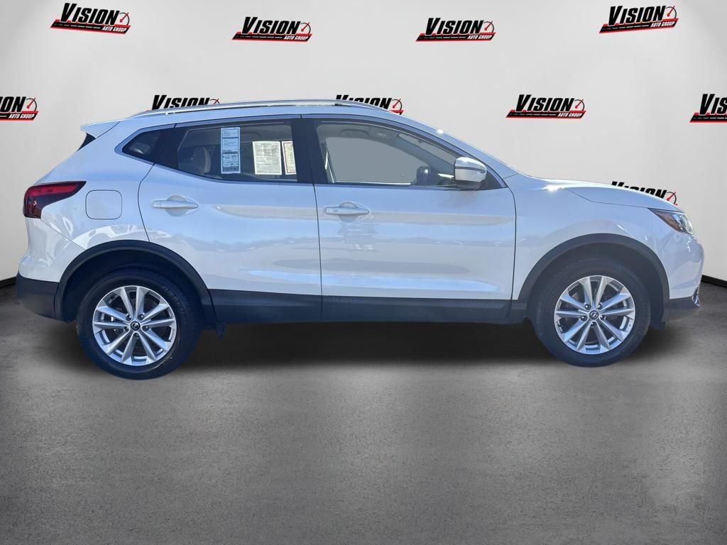 Used 2019 White Nissan SV image 4