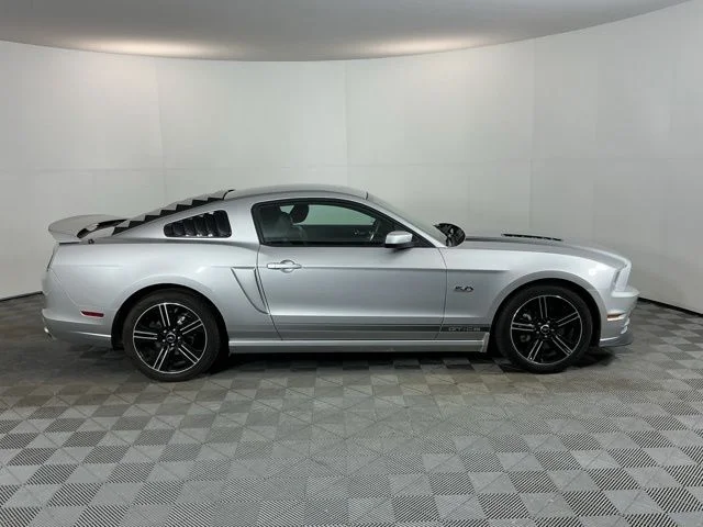 Used 2014 Silver Ford GT Premium image 4