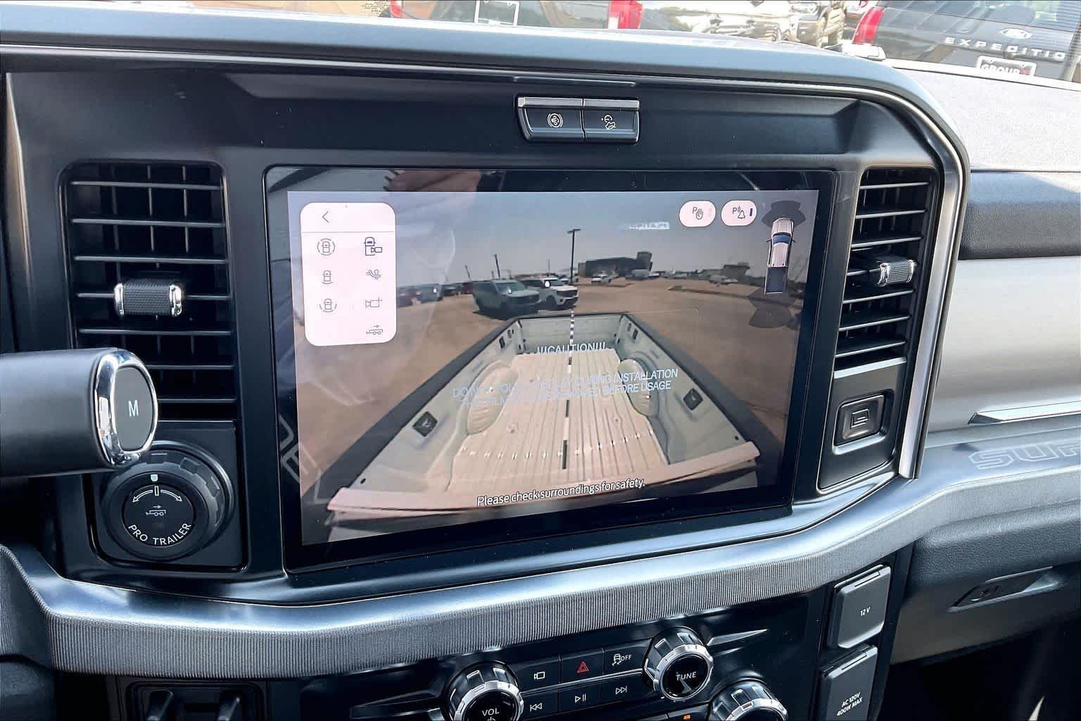 New 2026 Star White Metallic Tri-Coat Ford F-250® Platinum® image 19