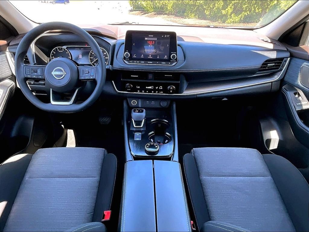 Used 2023 White Nissan SV image 21
