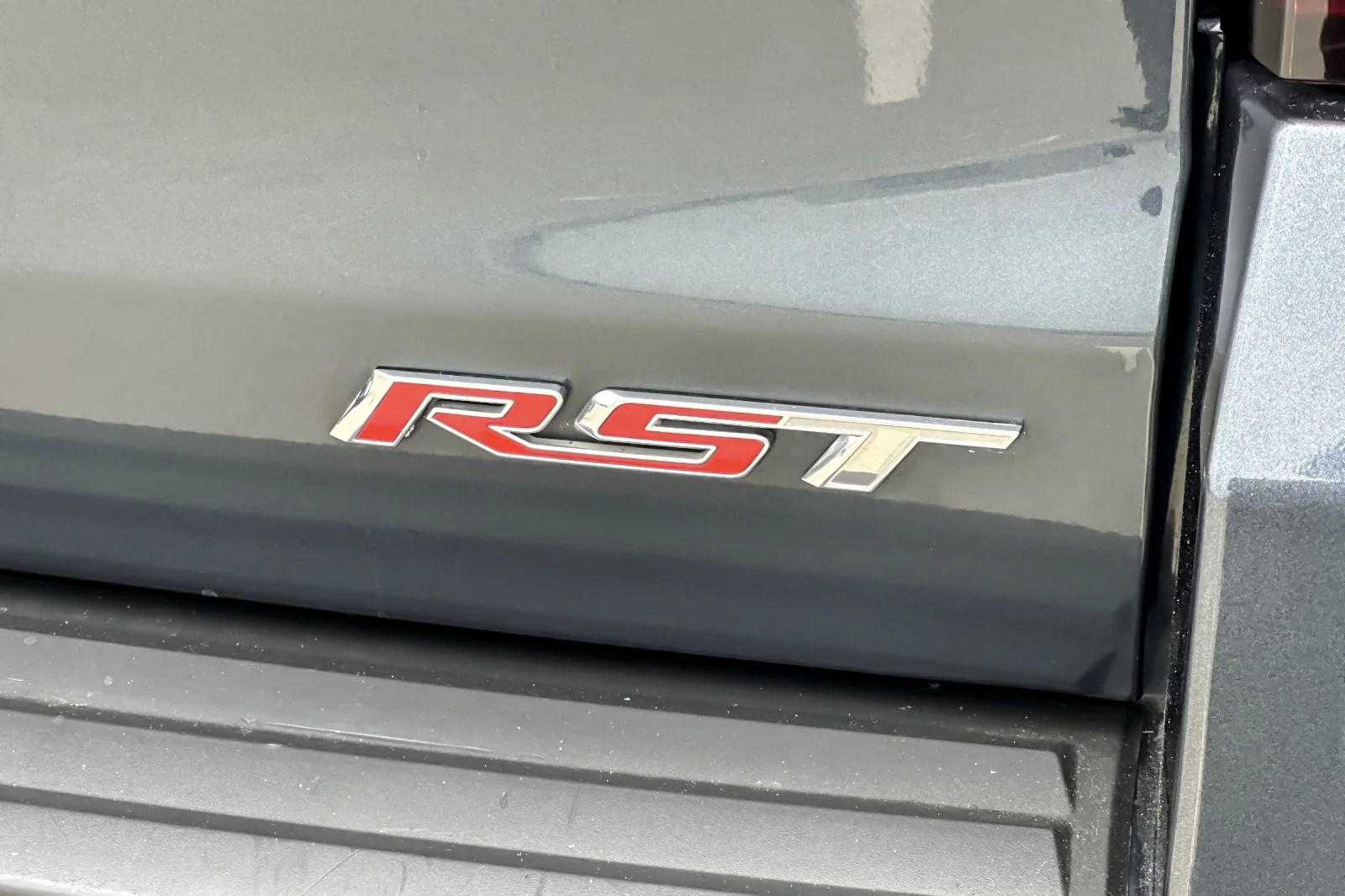 Used 2020 GRAY METALLIC Chevrolet Premier image 28