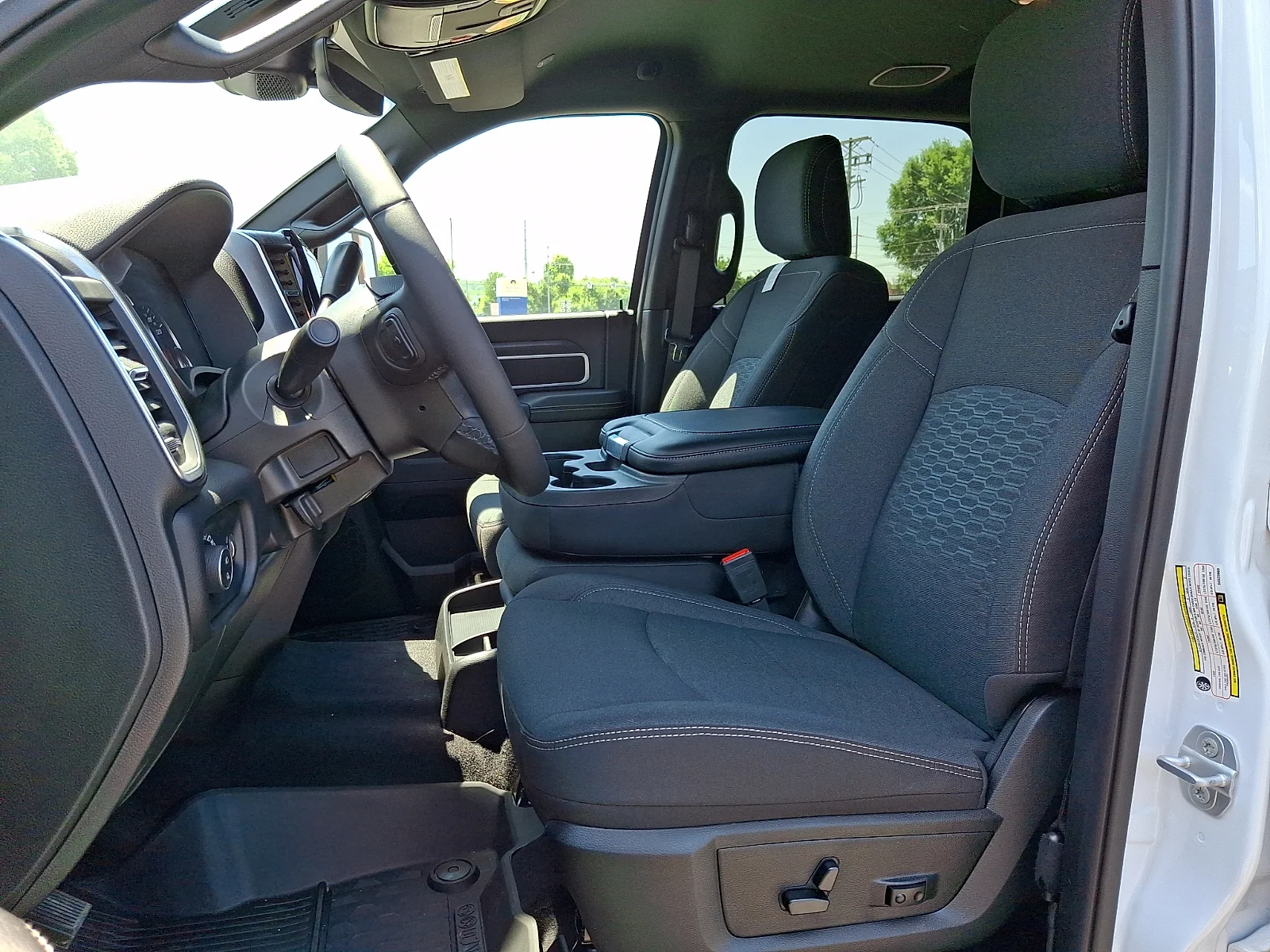 2025 RAM 2500 Big Horn - Photo 12