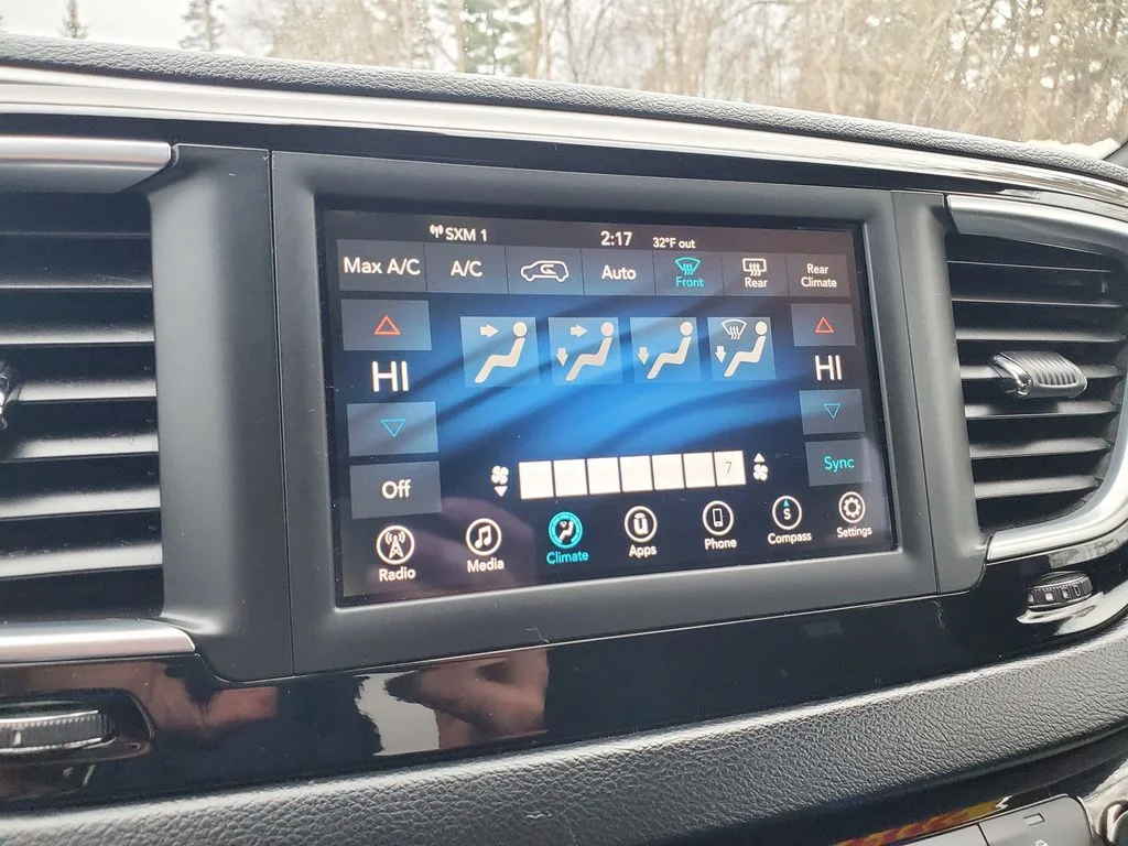 Used 2019 Black Chrysler Touring Plus image 19