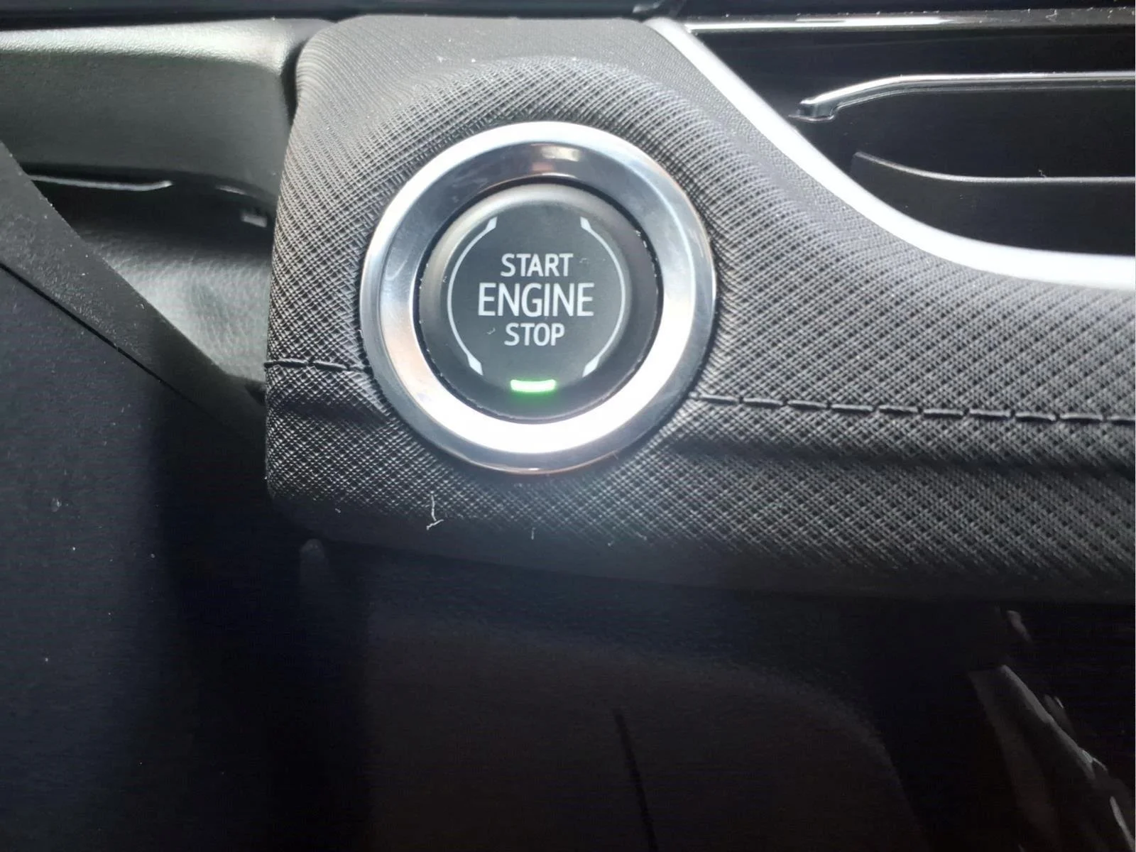 Used 2025 Sterling Gray Metallic Chevrolet LT image 30