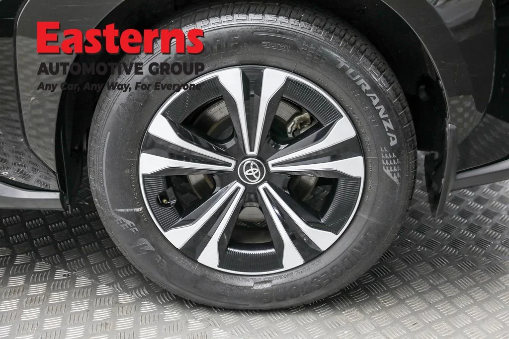 Used 2023 Black Toyota XLE image 8