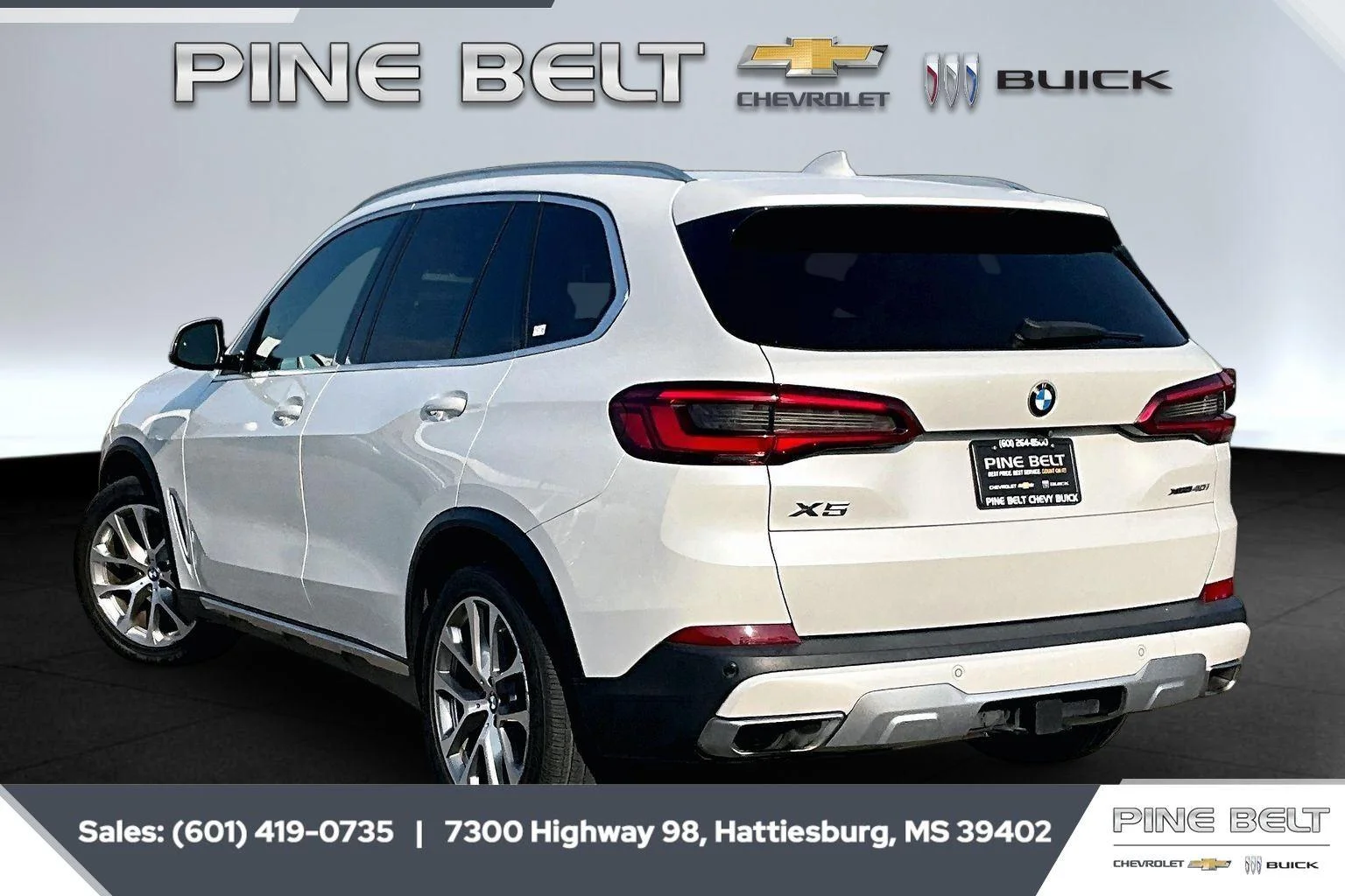 Used 2019 Mineral White Metallic BMW xDrive40i image 2