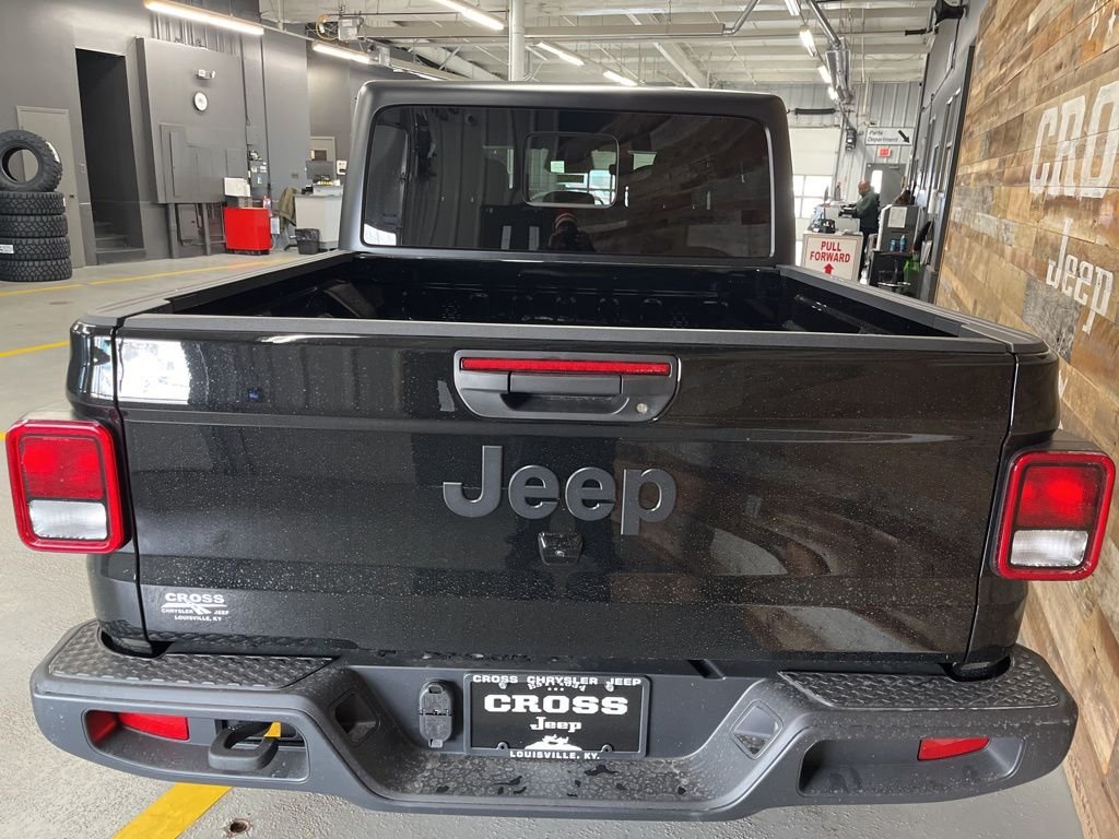 New 2026 Black Clear-Coat Exterior Paint Jeep Sport S image 24