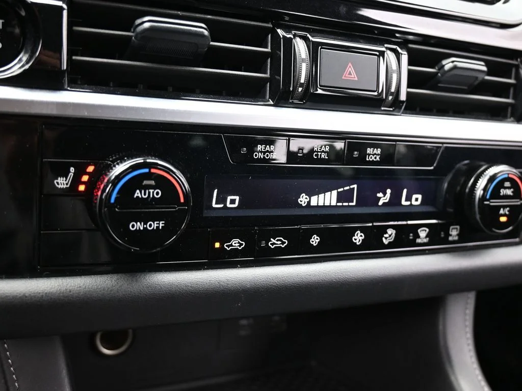 2025 Nissan Pathfinder SV - Photo 21