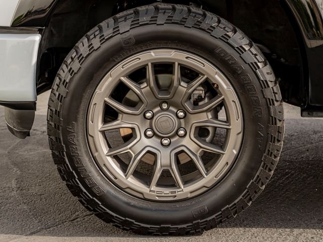 Used 2022 Space White Metallic Ford XLT image 12