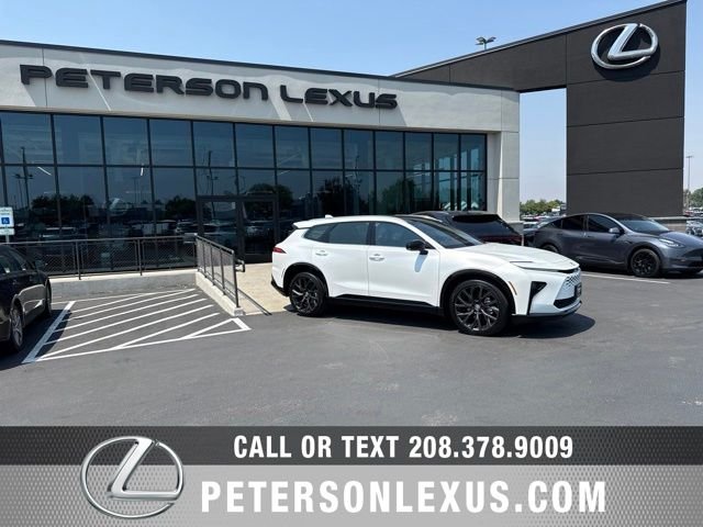 Used 2025 White Toyota Limited image 1