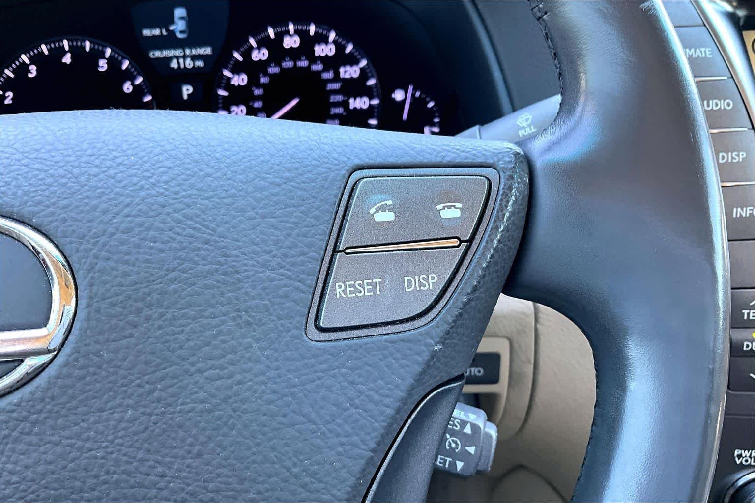 Used 2008 Starfire Pearl Lexus  image 23
