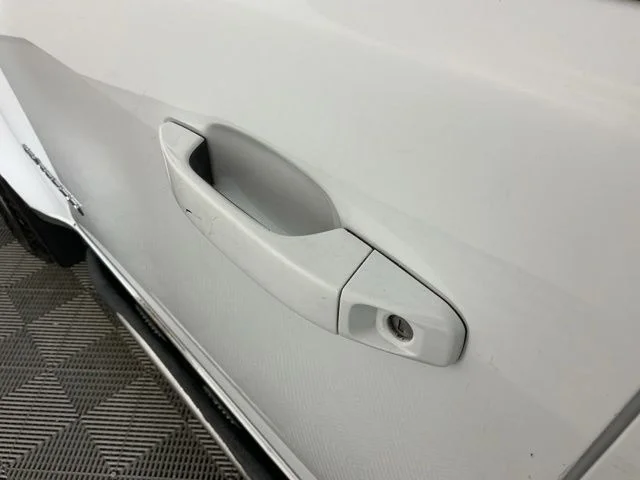 Used 2020 White Chevrolet Z71 image 10