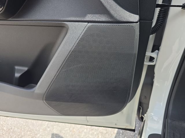 2025 Nissan Pathfinder SV - Photo 18