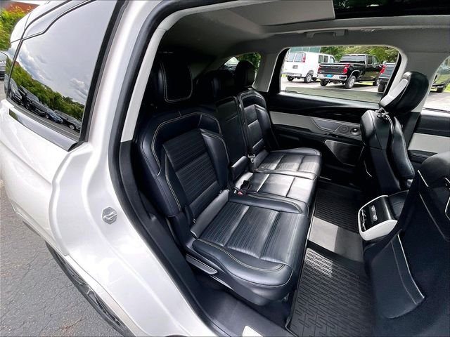 Used 2025 White Lincoln Reserve image 15