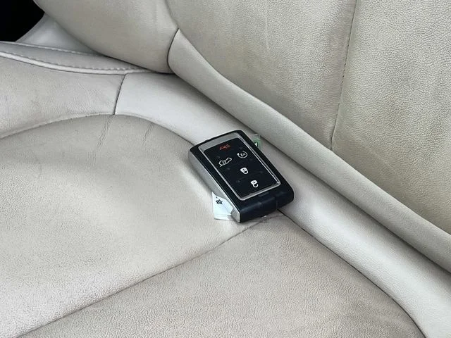 Used 2021 White Jeep Limited image 39