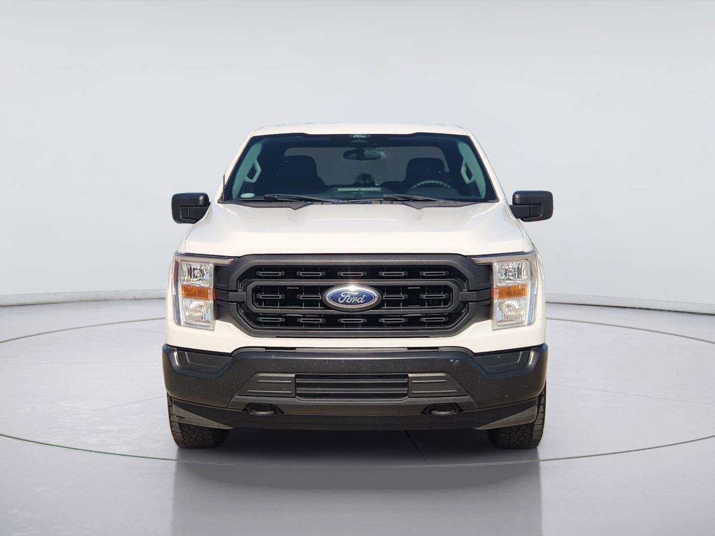 2022 Ford F-150 photo 2 of 32