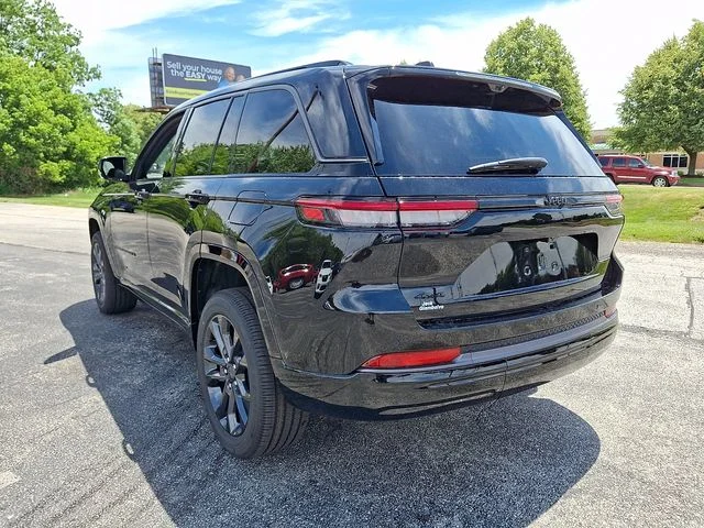 New 2026 Black Jeep Limited Reserve image 5