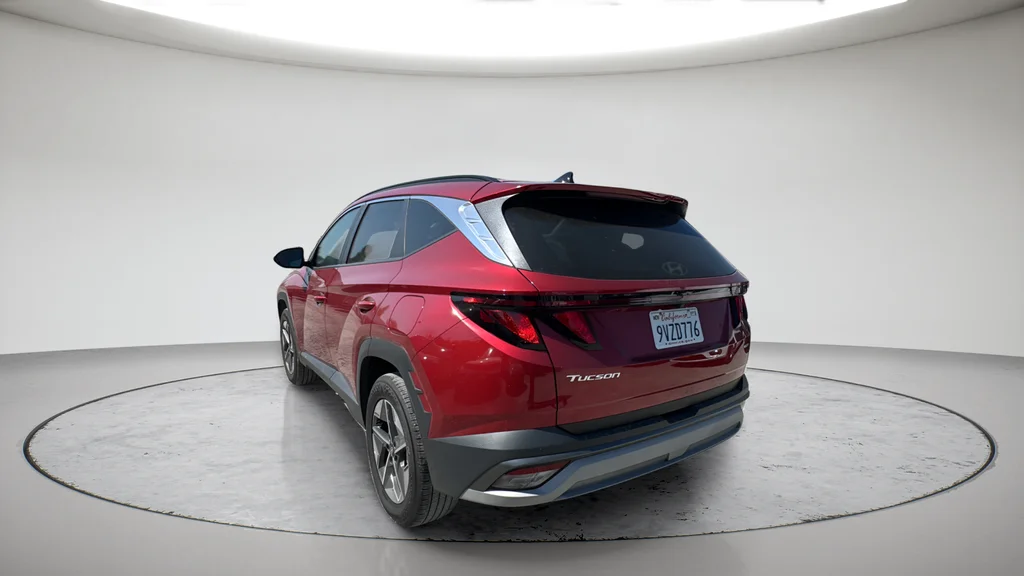 Used 2025 Red Hyundai SEL image 8