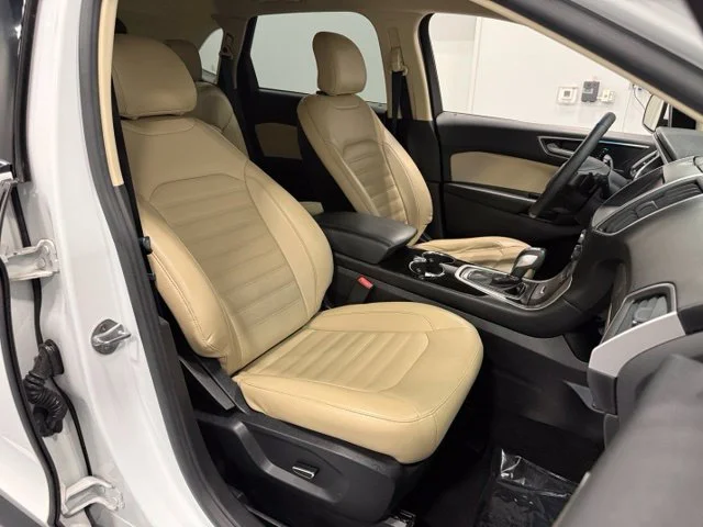 Used 2015 White Ford SEL image 32
