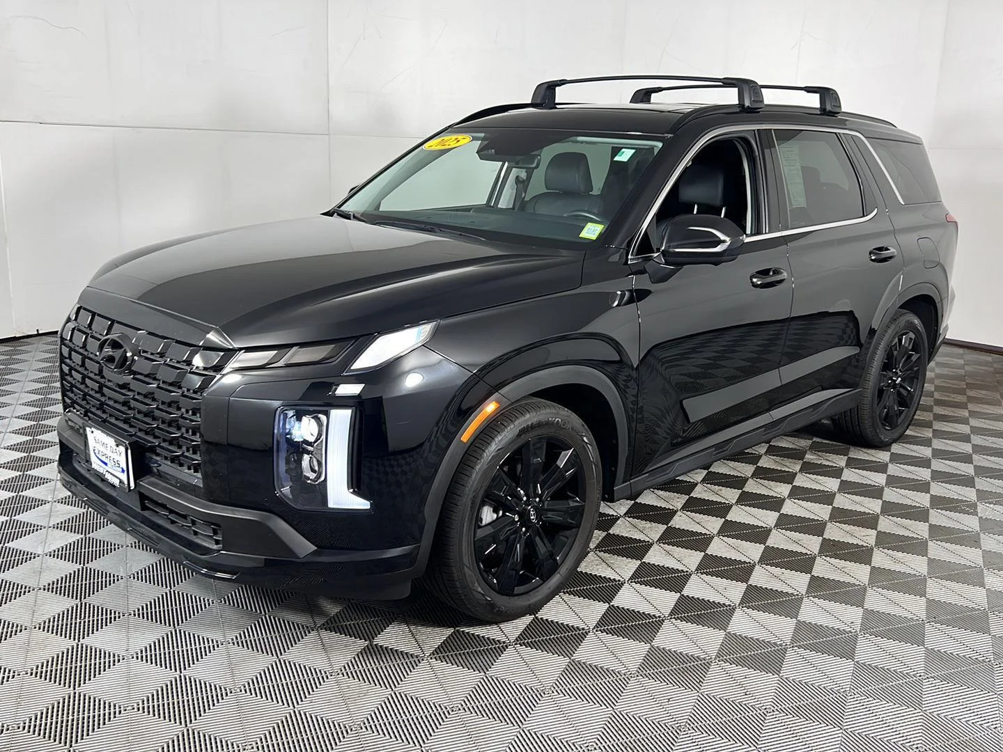 Used 2025 Abyss Black Pearl Hyundai XRT image 17