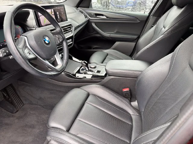 Used 2022 Black BMW sDrive30i image 19