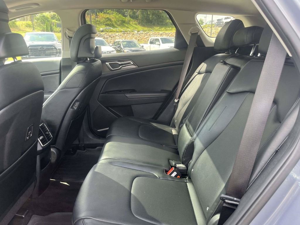 Used 2025 Silver Kia EX image 11