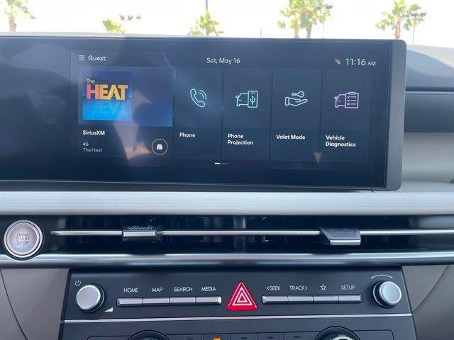 New 2026 Black Hyundai SE FWD image 15
