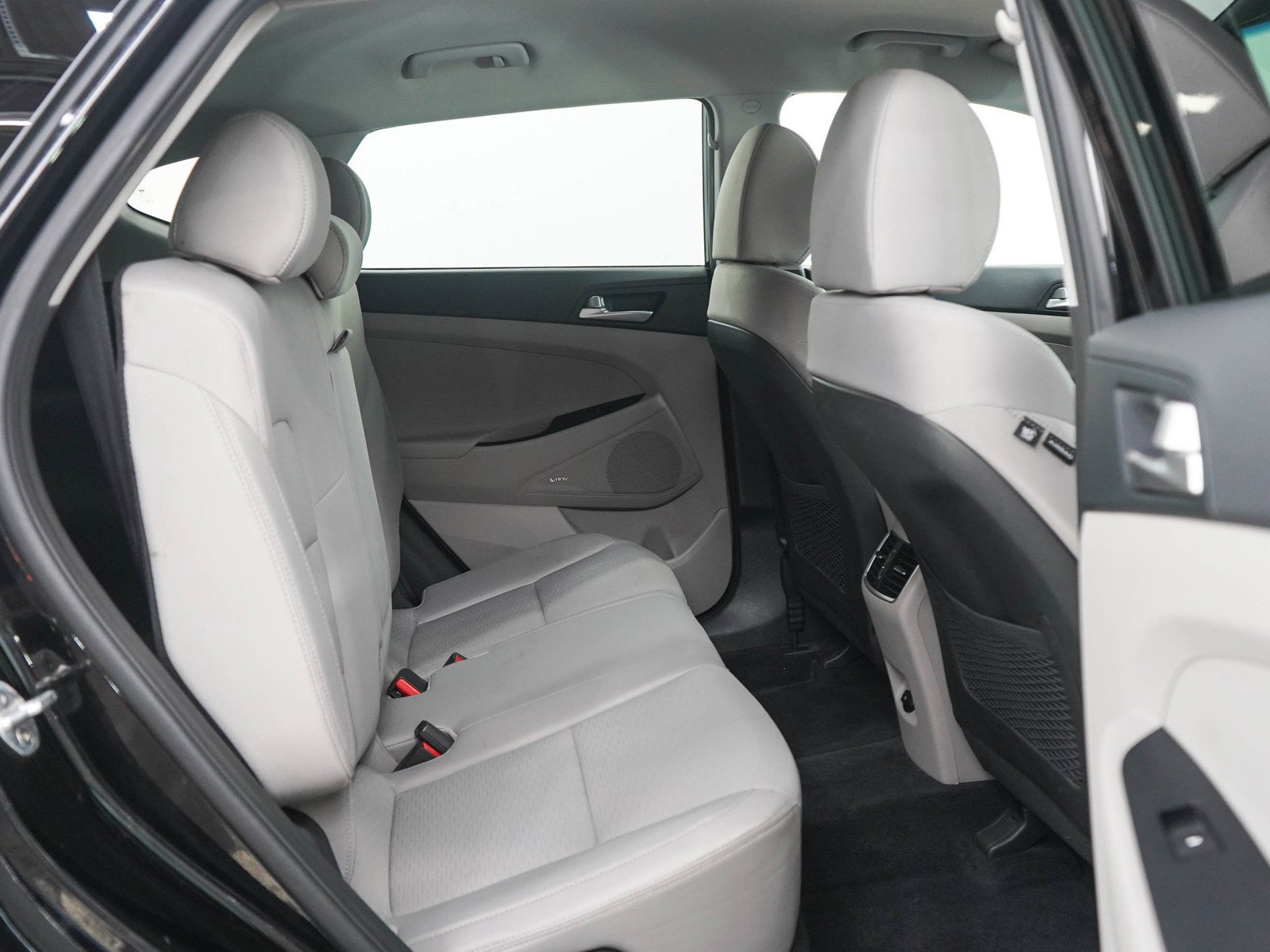 Used 2020 Black Hyundai Sport AWD image 13