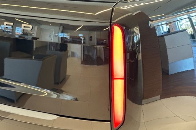 New 2026 Santorini Black Land Rover SE image 24