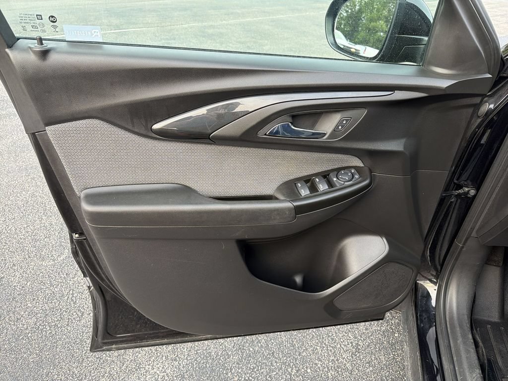 Certified Used 2023 Mosaic Black Metallic Chevrolet LT image 18