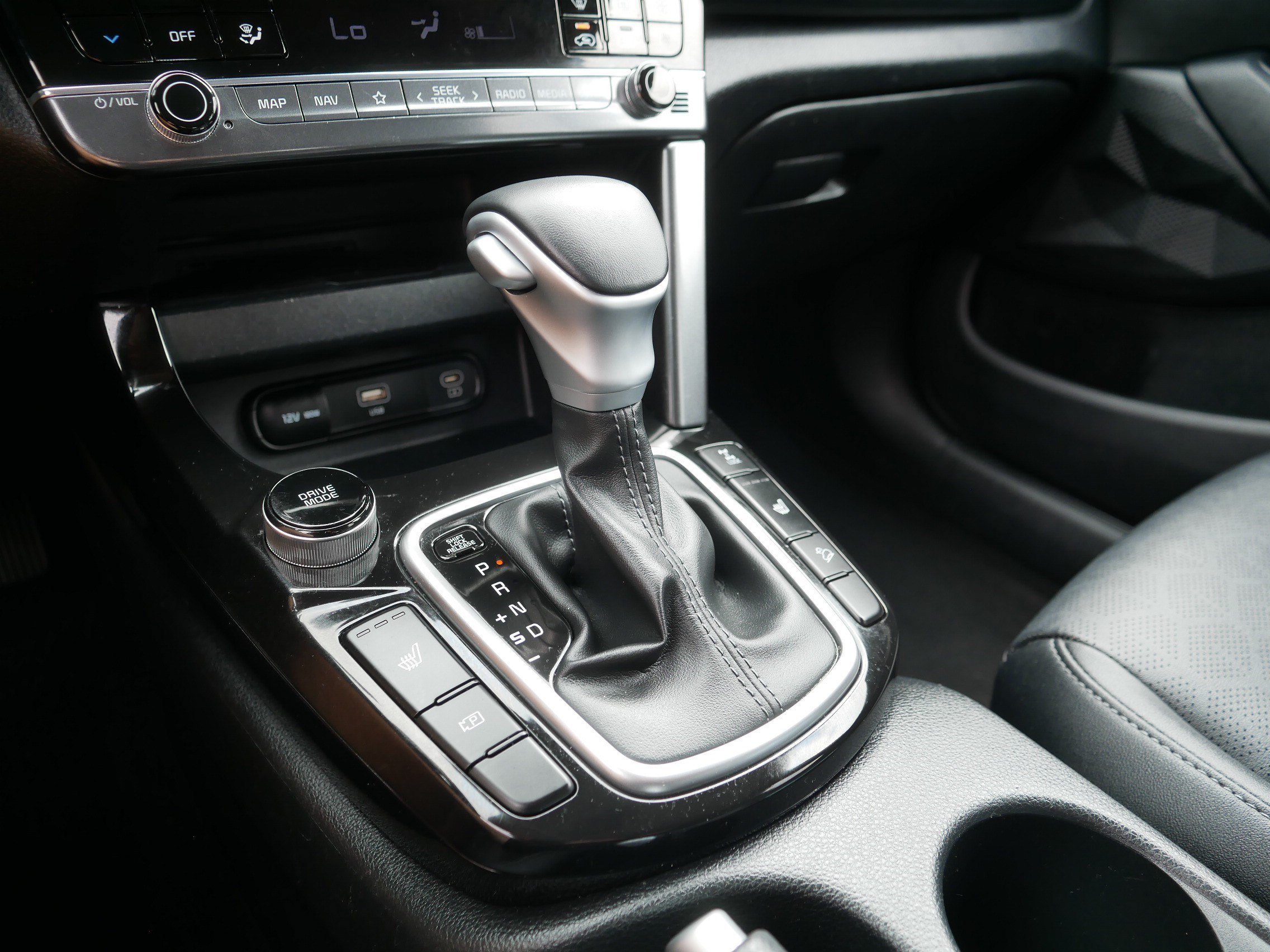 Certified Used 2024 Fusion Black Kia EX image 24