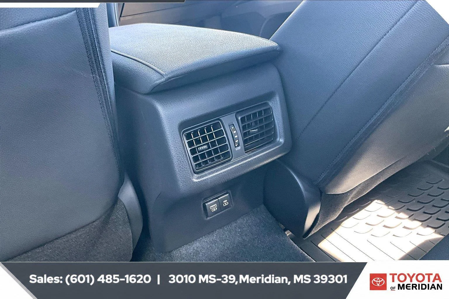 Used 2026 Wind Chill Pearl Toyota XSE image 23