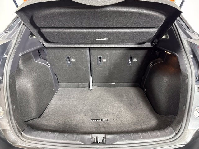 Used 2019 Gray Nissan SV image 19