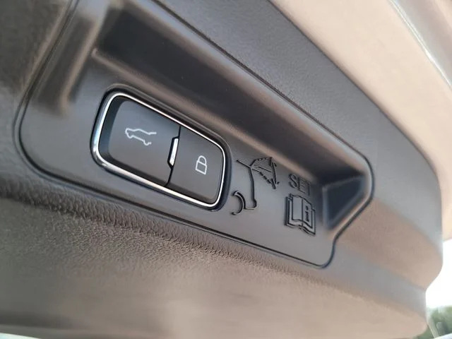 Used 2025 Silver Ford Active image 12