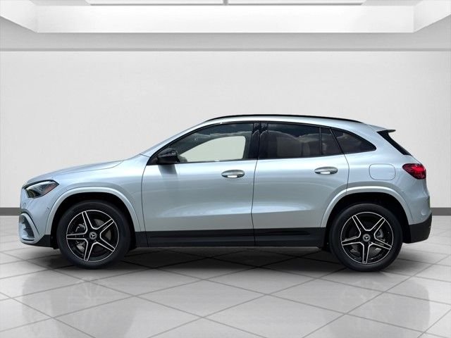 Used 2025 Silver Mercedes-Benz GLA 250 image 5