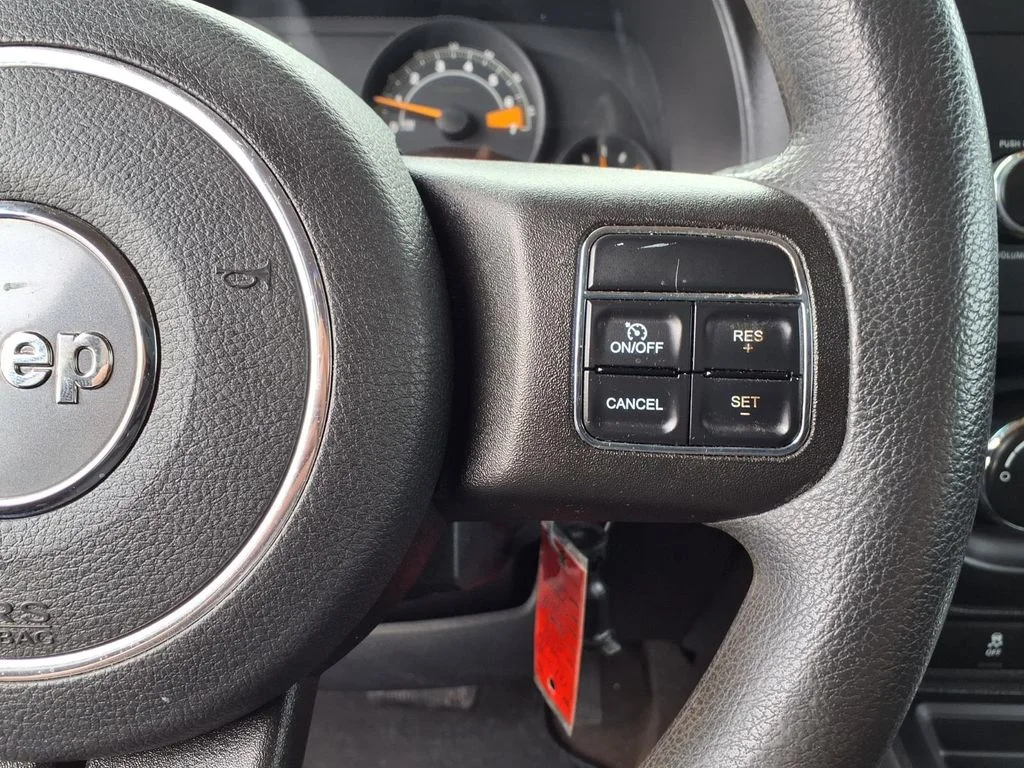 Used 2014 Gray Jeep Sport image 10