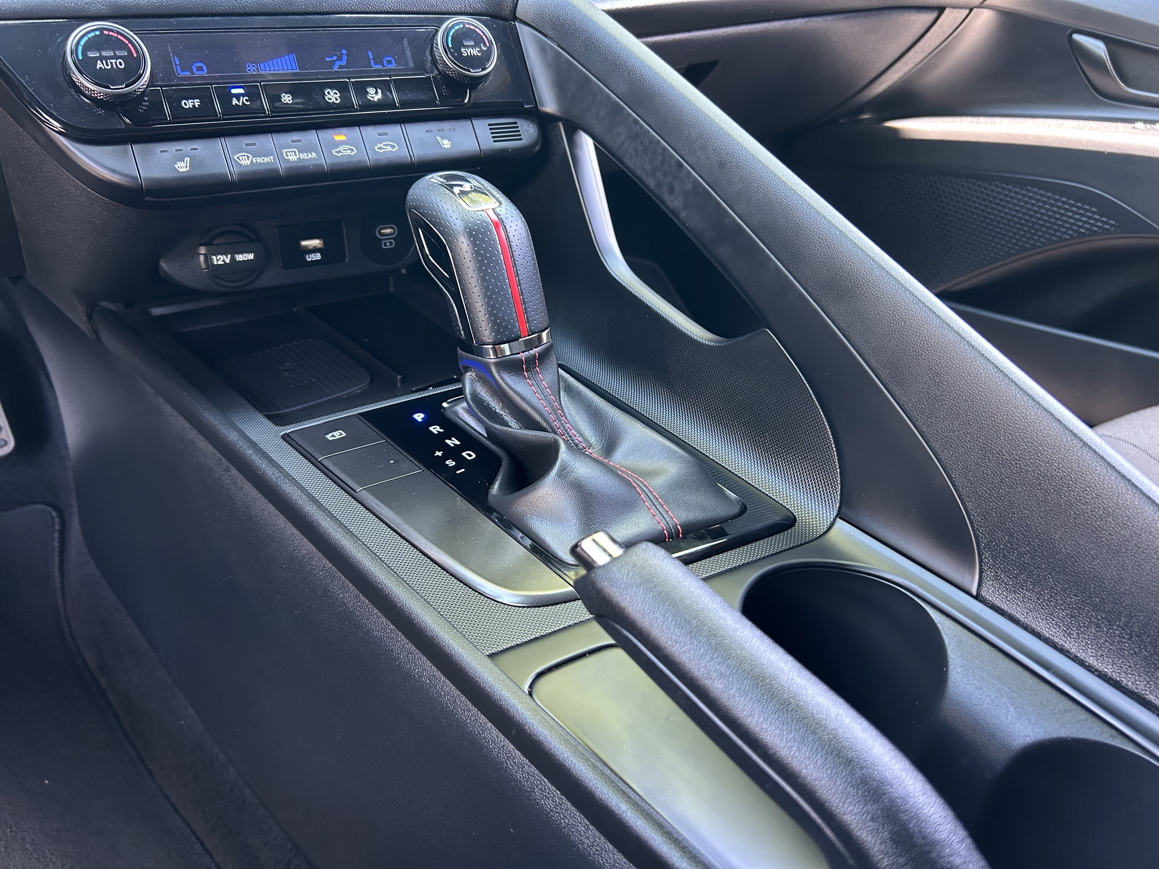 2024 Hyundai Elantra N Line - Photo 24