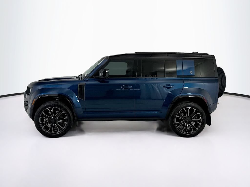 New 2026 Sargasso Blue LAND ROVER OCTA image 8